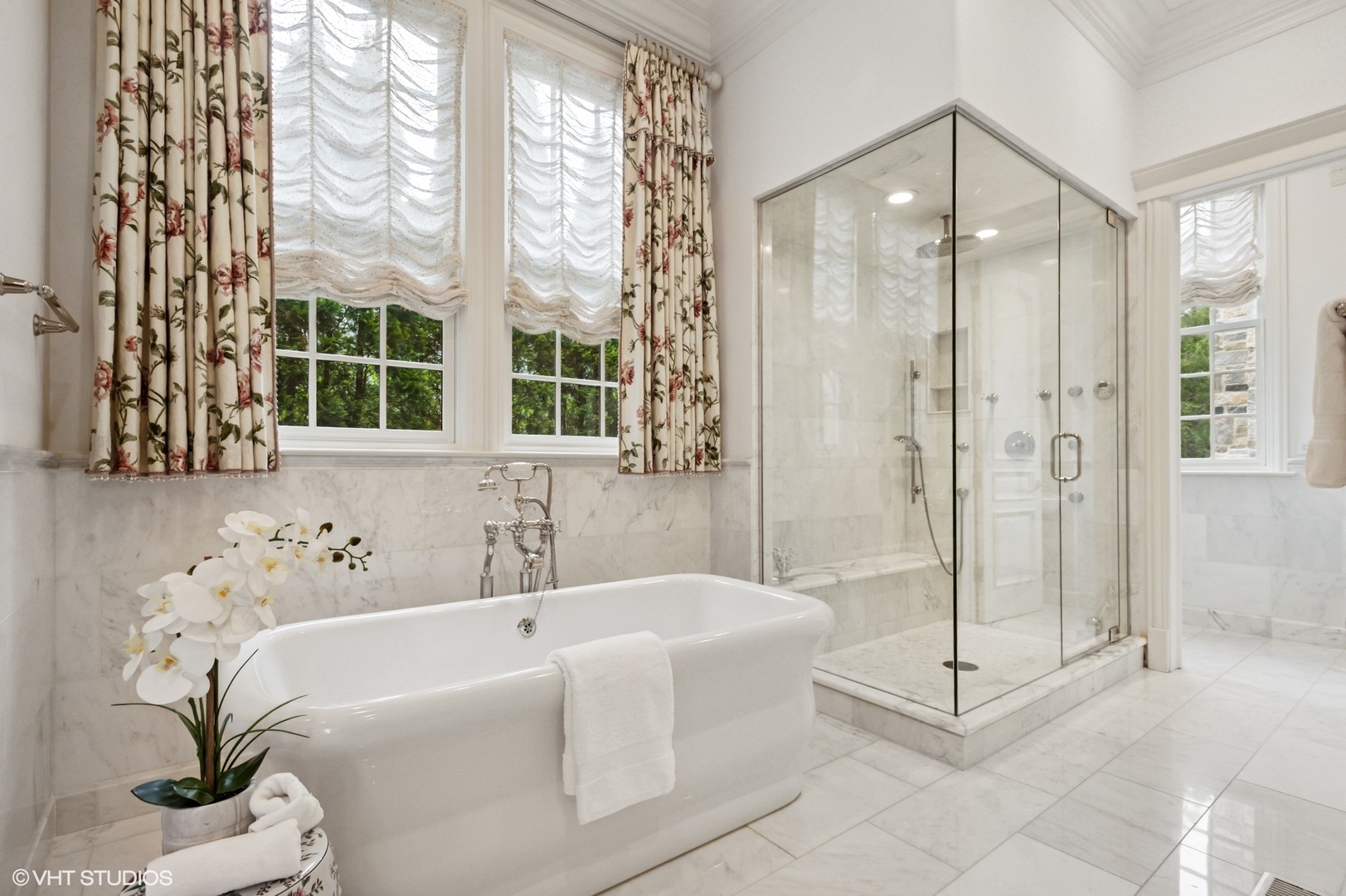 78 Wagner Road Northfield, IL 60093 - Photo 26 of 66 a bathroom with a bathtub and a shower