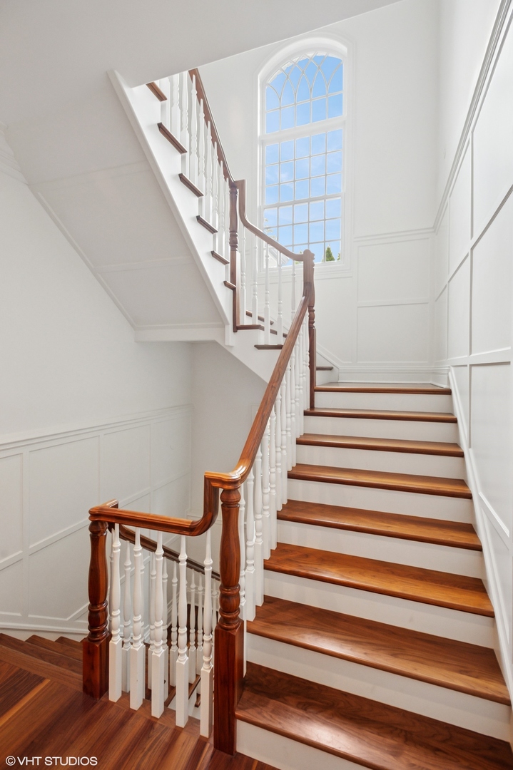 78 Wagner Road Northfield, IL 60093 - Photo 38 of 66 a view of entryway