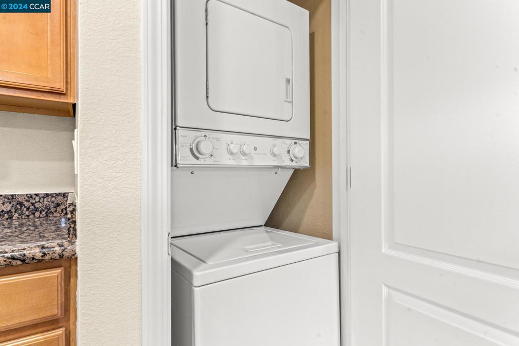 285 Reflections Drive San Ramon, CA 94583 - Photo 15 of 42 a utility room with dryer and washer