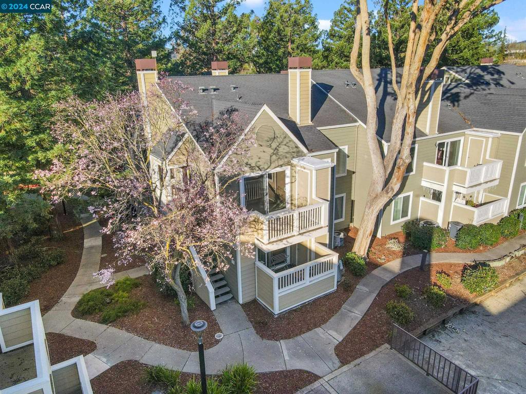 285 Reflections Drive San Ramon, CA 94583 - Photo 29 of 42 a view of a building with a yard