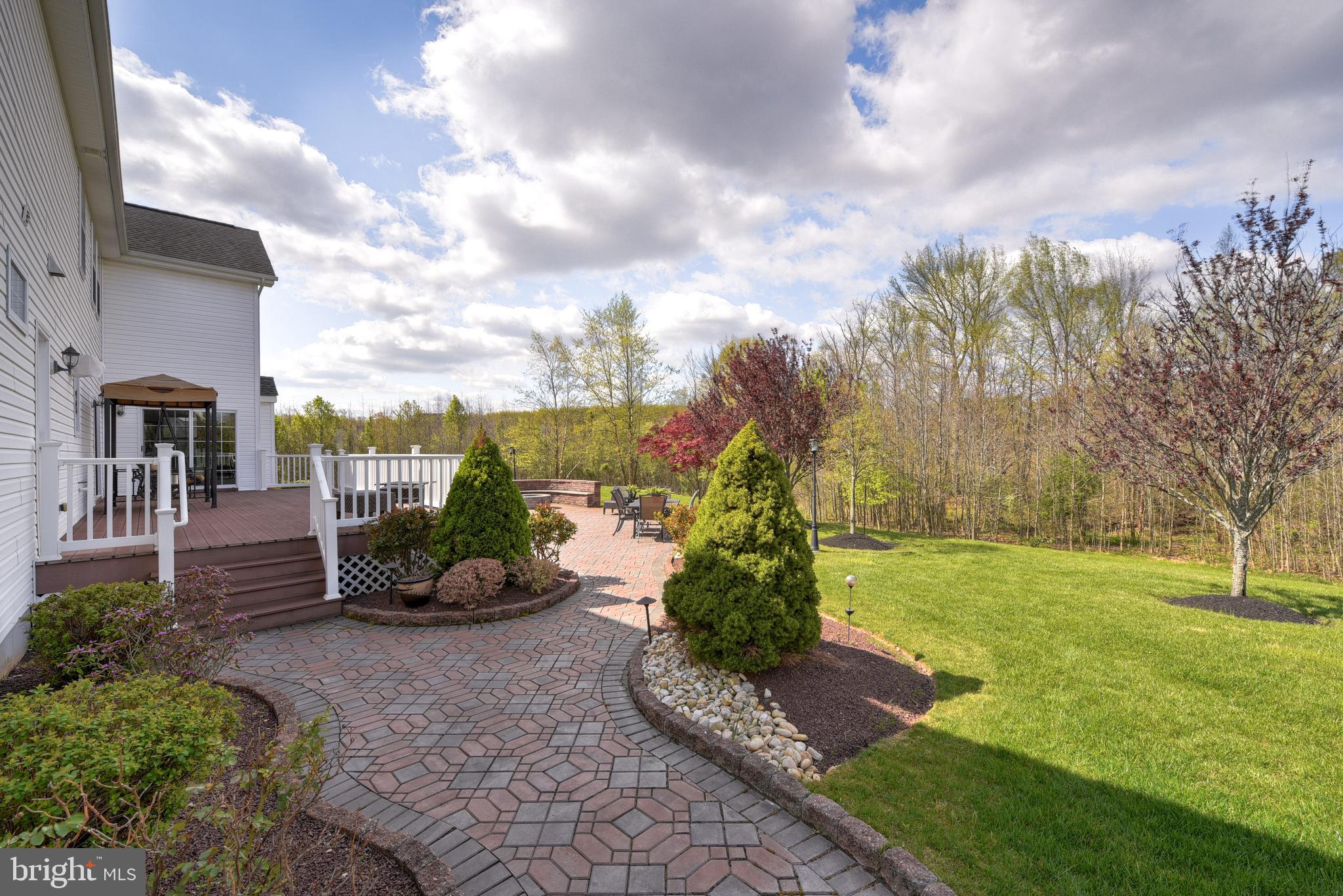 12 Sapphire Road Robbinsville, NJ 08691 - Photo 81 of 93 Walkway
