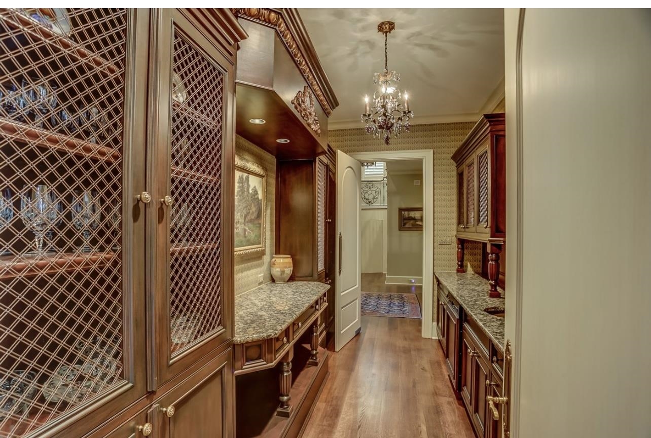 8575 The Island Memphis, TN 38125 - Photo 14 of 40