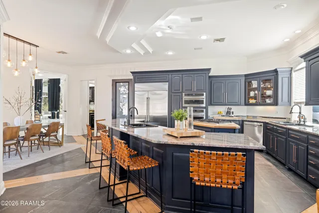 $1,399,000 | 504 W Bayou, Lafayette, LA 70503