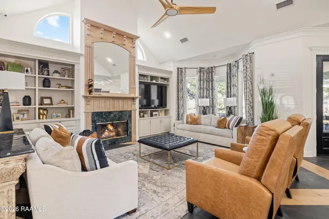 $1,399,000 | 504 W Bayou, Lafayette, LA 70503