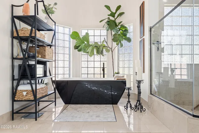 $1,399,000 | 504 W Bayou, Lafayette, LA 70503