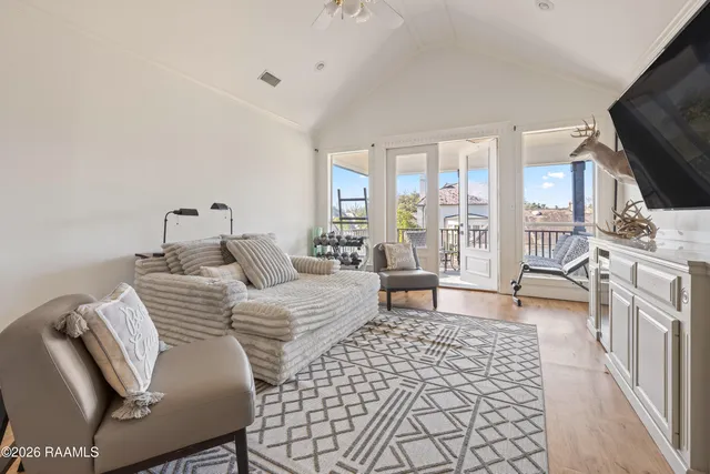 $1,399,000 | 504 W Bayou, Lafayette, LA 70503