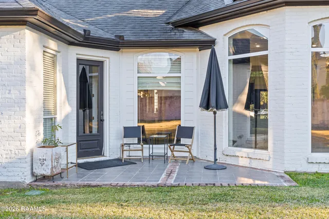 $1,399,000 | 504 W Bayou, Lafayette, LA 70503