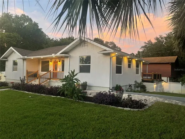 $689,000 | 707 North Glenwood Avenue, Clearwater, FL 33755