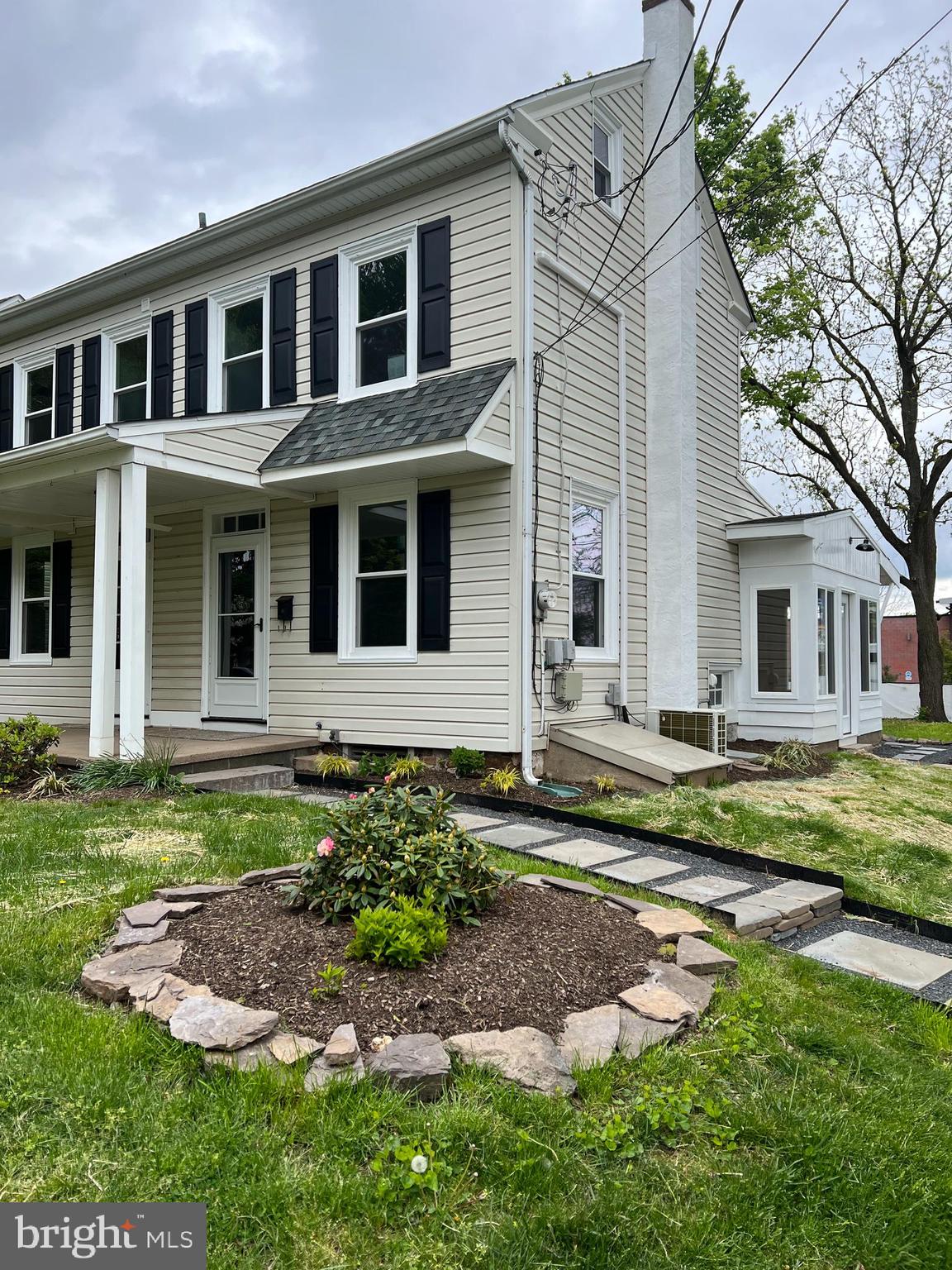 598 Newtown Road Warminster, PA 18974 - Photo 2 of 29 Gallery Image 2