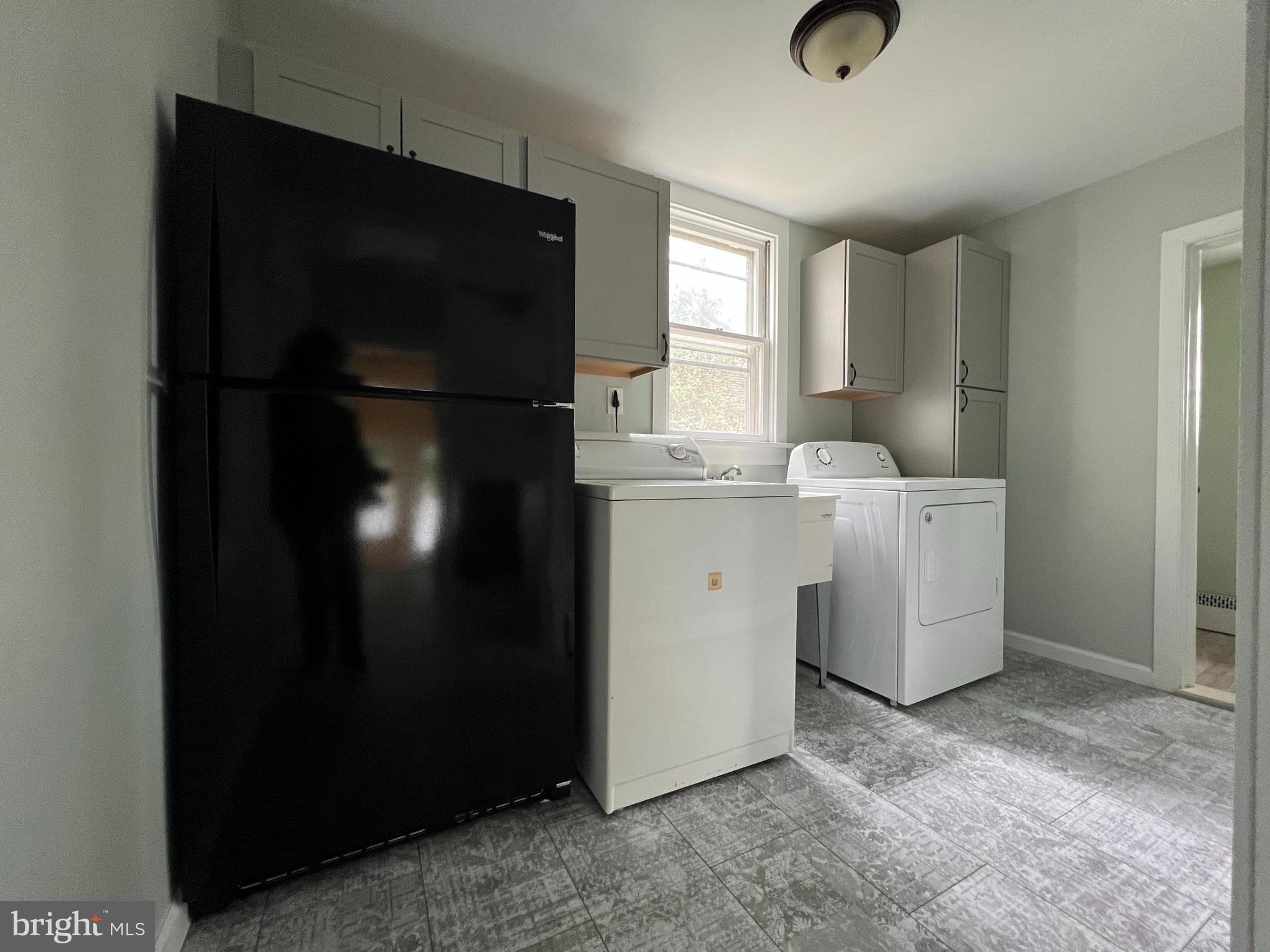598 Newtown Road Warminster, PA 18974 - Photo 7 of 29 Gallery Image 7