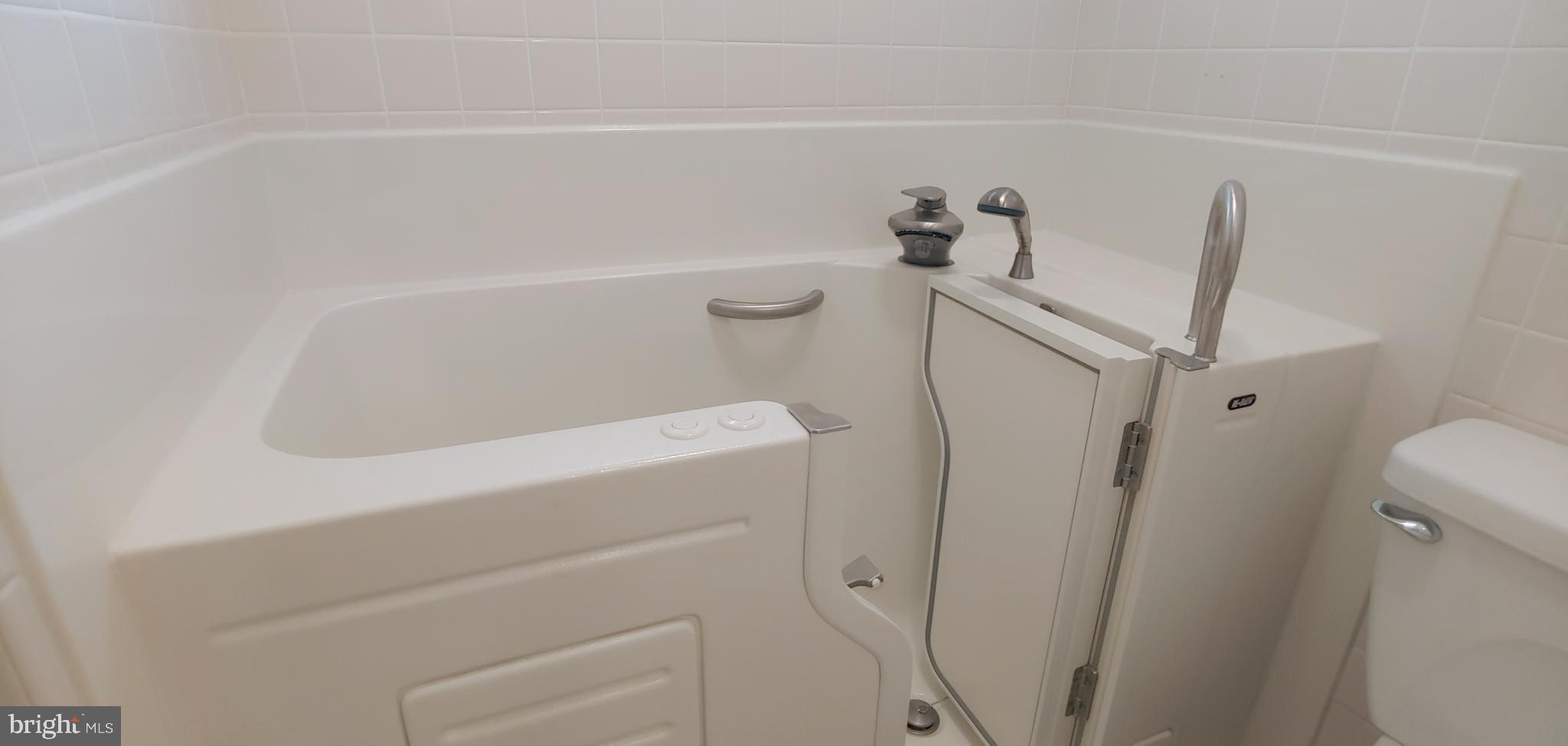 537 Rita Drive Odenton, MD 21113 - Photo 15 of 54 Gallery Image 15