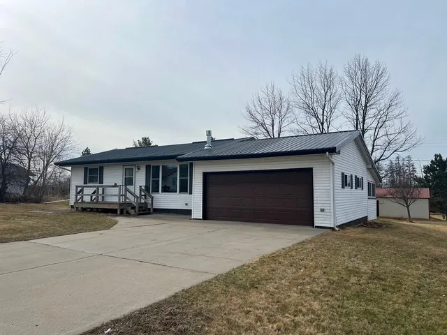 $165,000 | 18 9th Avenue Northeast, Deer River, MN 56636