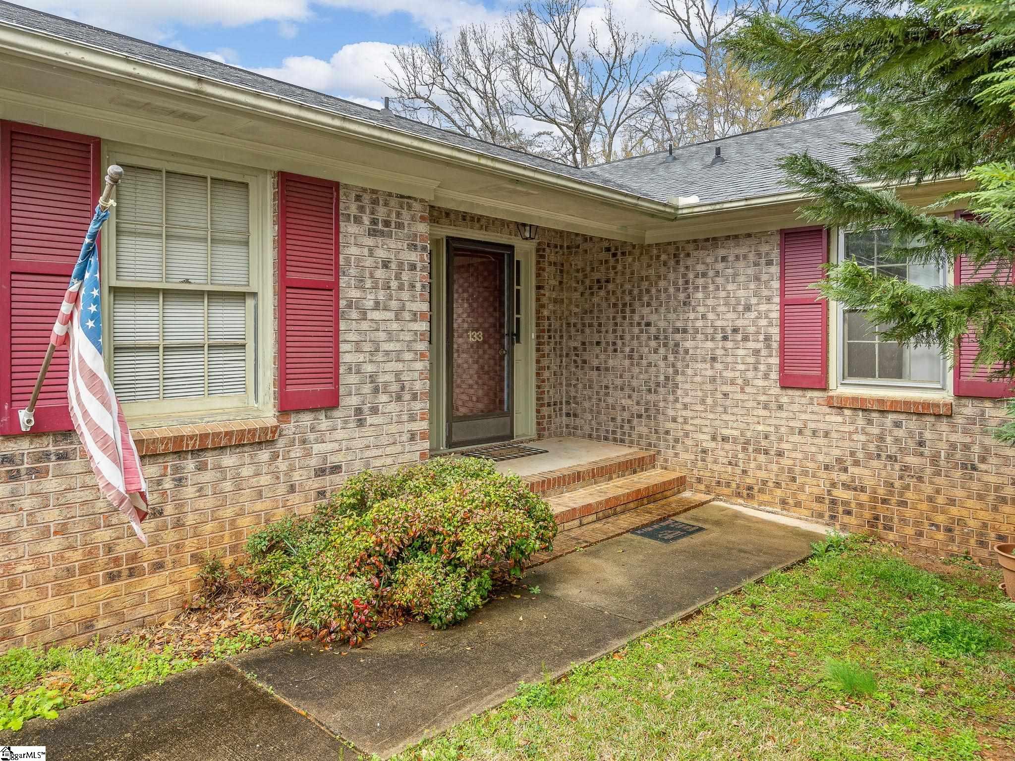 133 State Rd S-42-9700 Inman, SC 29349 - Photo 1 of 28 Gallery Image 1