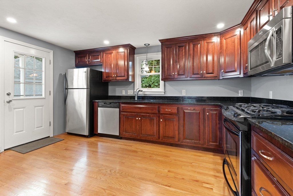 19 Brookfield Road Norwood, MA 02062 - Photo 10 of 33 Gallery Image 10