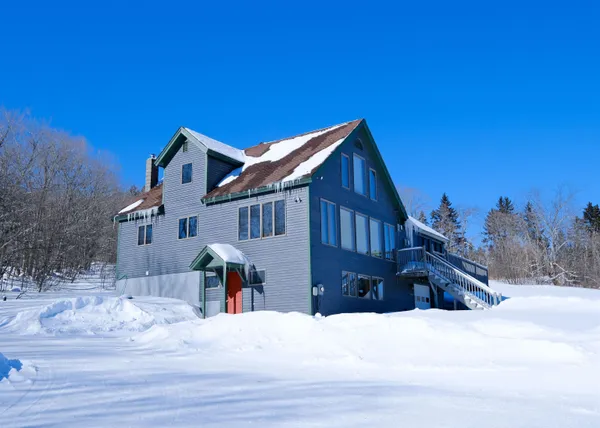 $575,000 | 306 Yale Road, Mount Holly, VT 05730