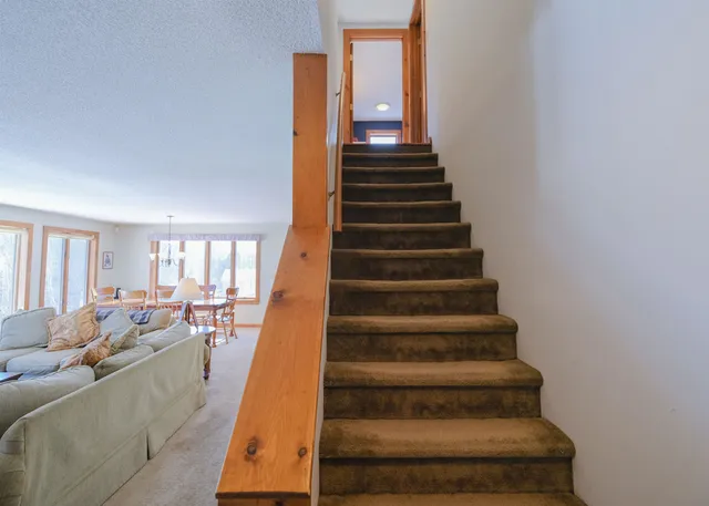 $575,000 | 306 Yale Road, Mount Holly, VT 05730