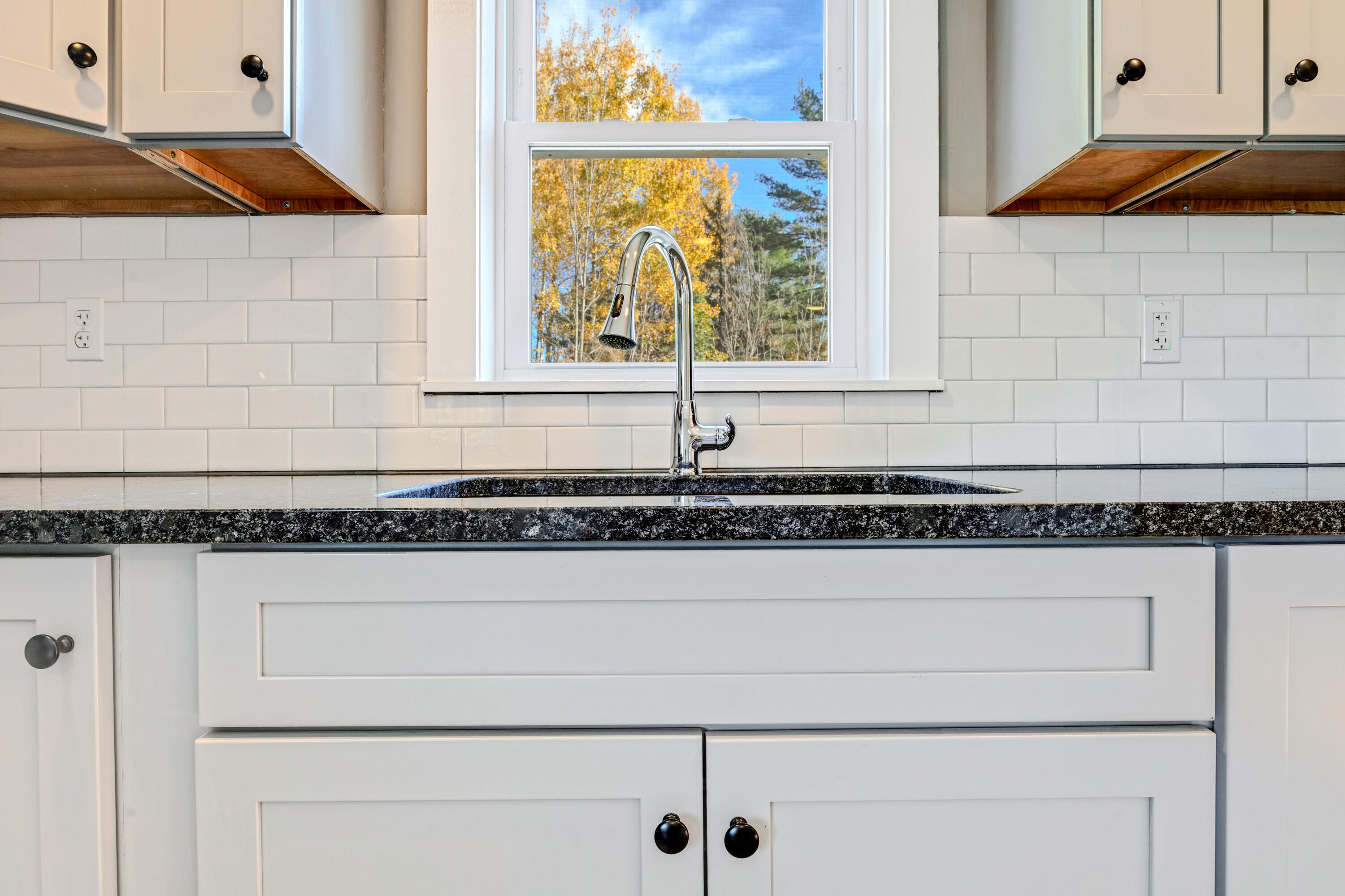 618 Airline Road Amherst, ME 04605 - Photo 10 of 28 Kitchen
