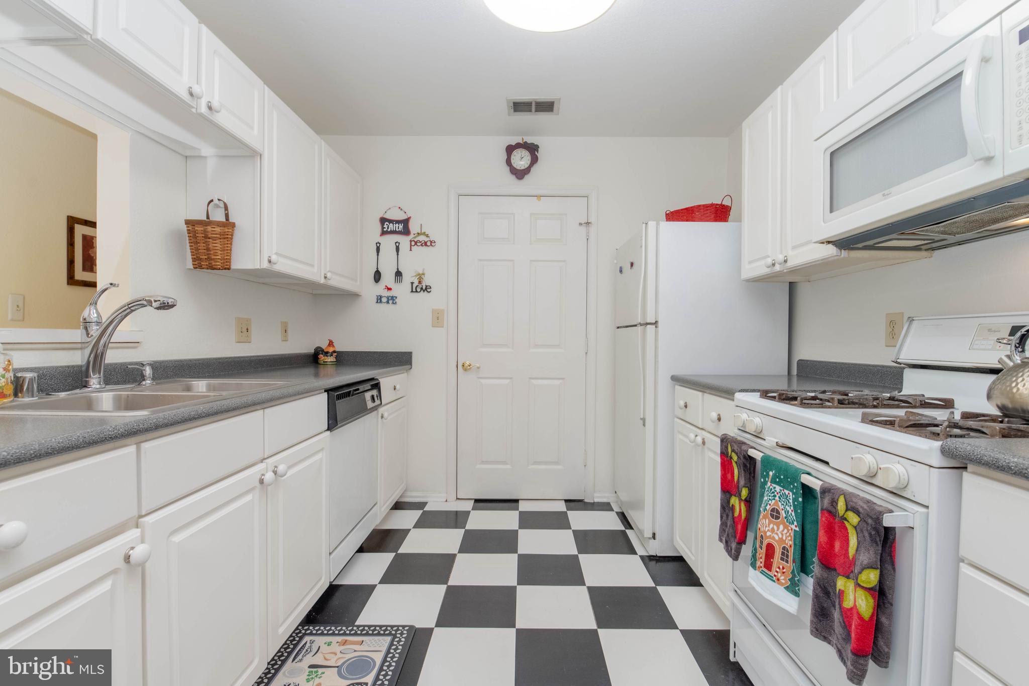 302 Canterbury Road, Unit 302E Bel Air, MD 21014 - Photo 5 of 40 Galley Kitchen