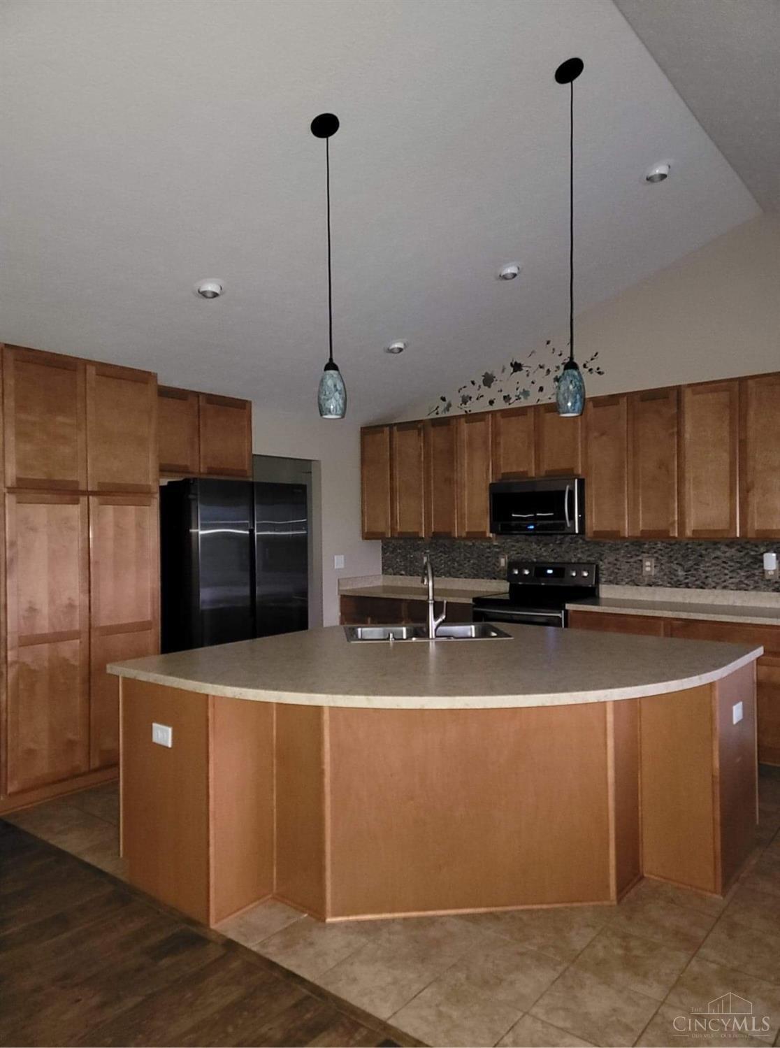 8112 Bellbrook Road Waynesville, OH 45068 - Photo 9 of 37