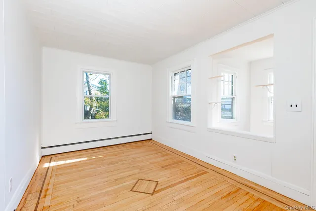 $3,400 | 160 Austin Street, Lindenhurst, NY 11757