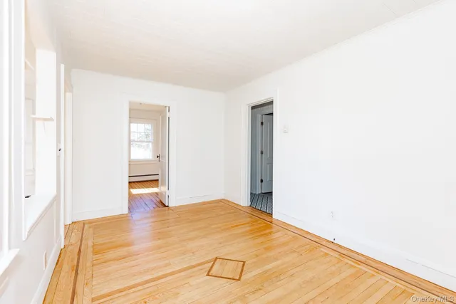 $3,400 | 160 Austin Street, Lindenhurst, NY 11757