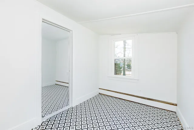 $3,400 | 160 Austin Street, Lindenhurst, NY 11757