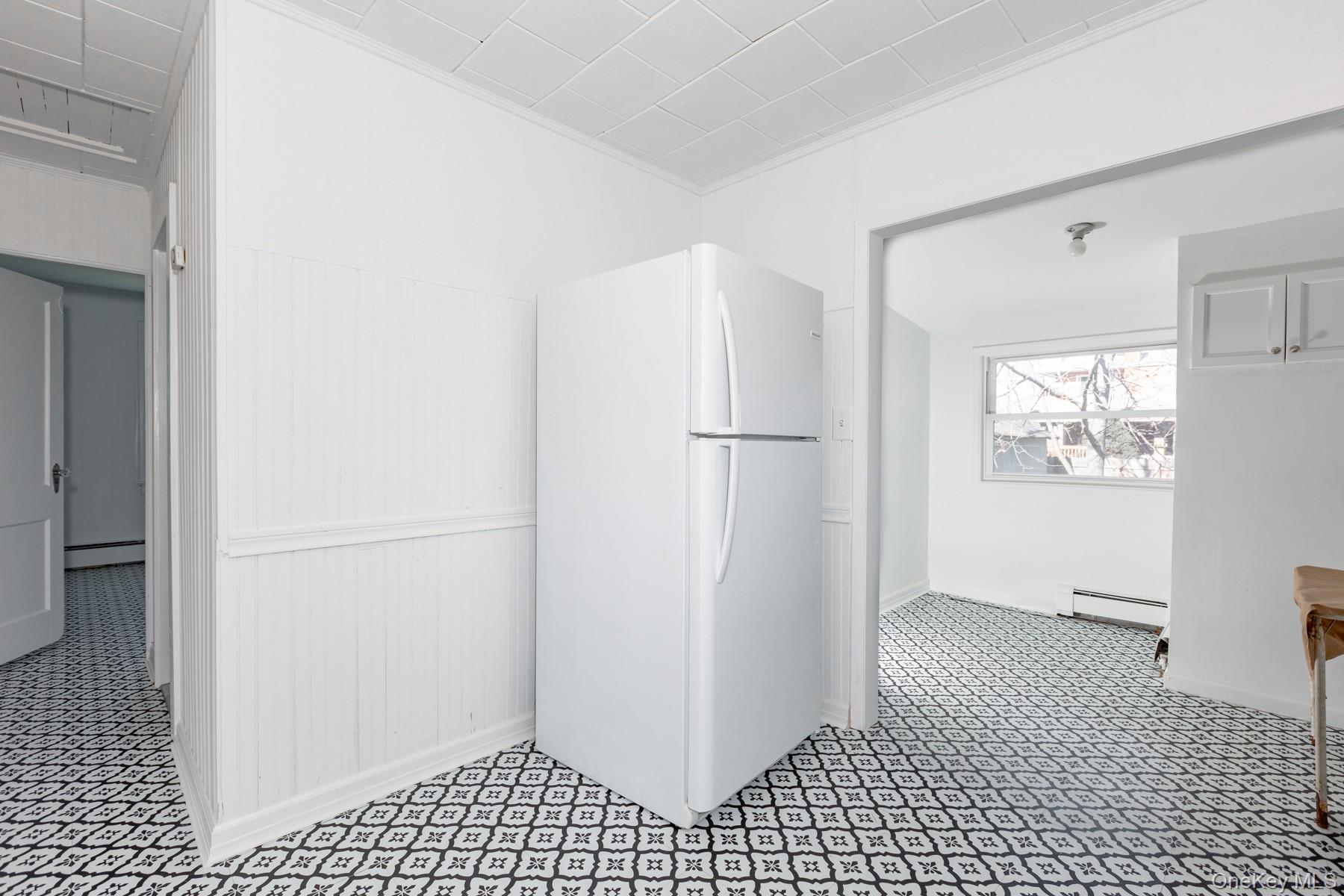 160 Austin Street Lindenhurst, NY 11757 - Photo 10 of 20