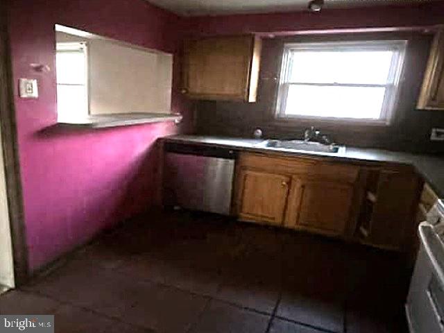813 Arbor Road Lansdowne, PA 19050 - Photo 5 of 12