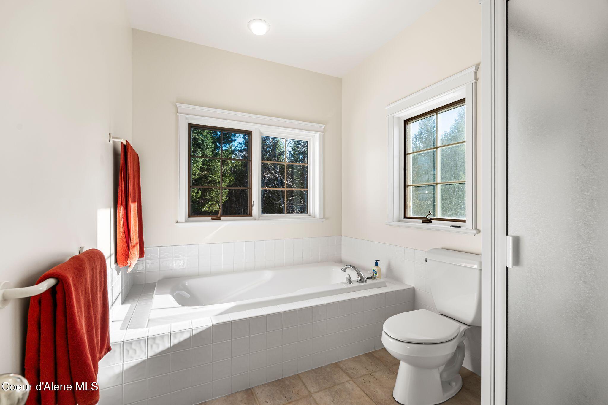 1175 Eureka Road Sagle, ID 83860 - Photo 45 of 73 45_A7408713