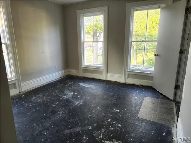 $130,000 | 274 Washburn Street, Lockport City, NY 14094