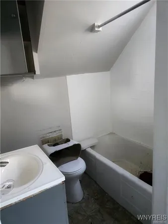 $130,000 | 274 Washburn Street, Lockport City, NY 14094