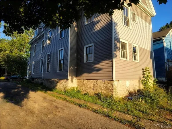 $130,000 | 274 Washburn Street, Lockport City, NY 14094