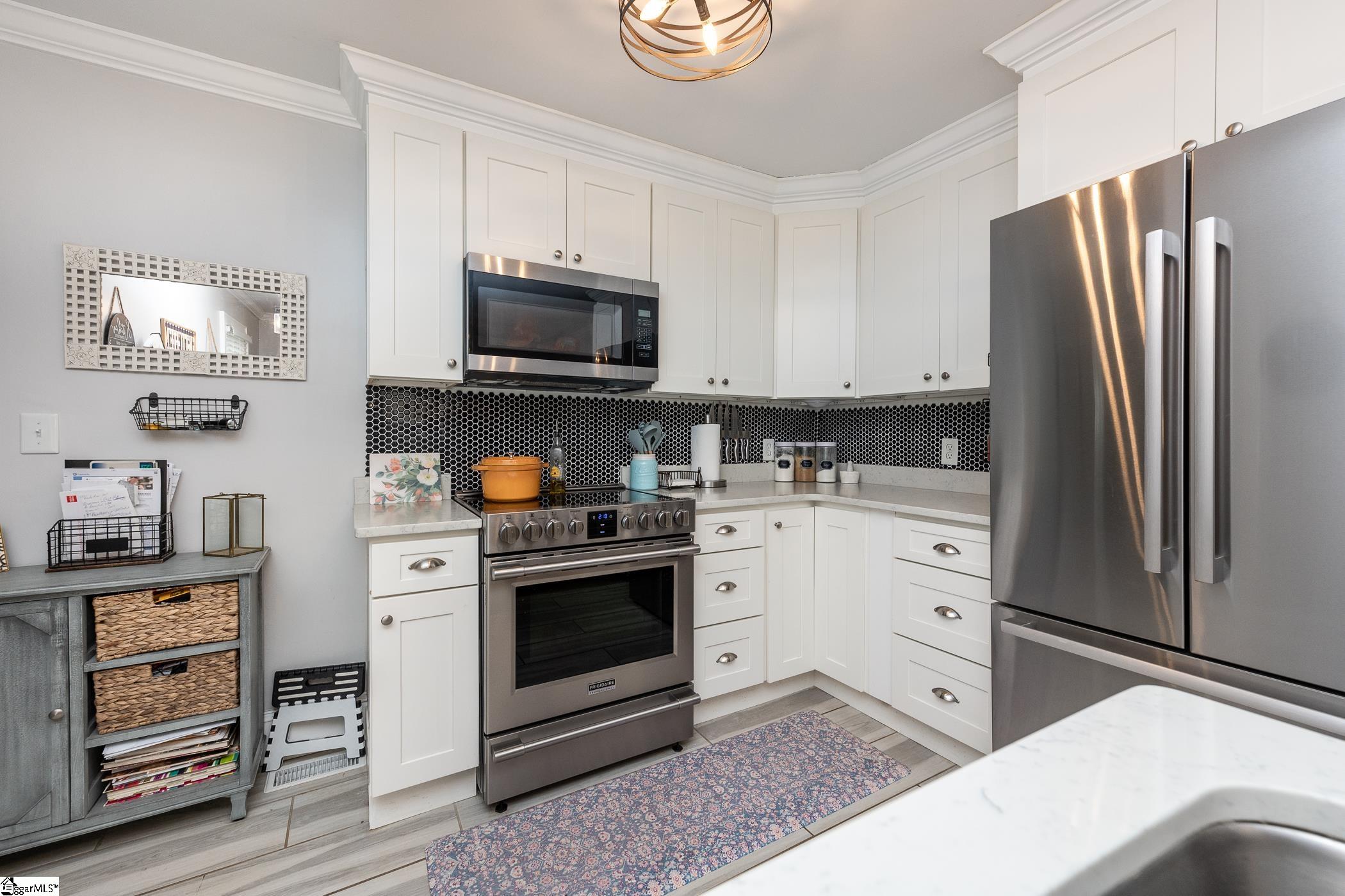 904 North Franklin Road Greenville, SC 29617 - Photo 9 of 30 Gallery Image 9