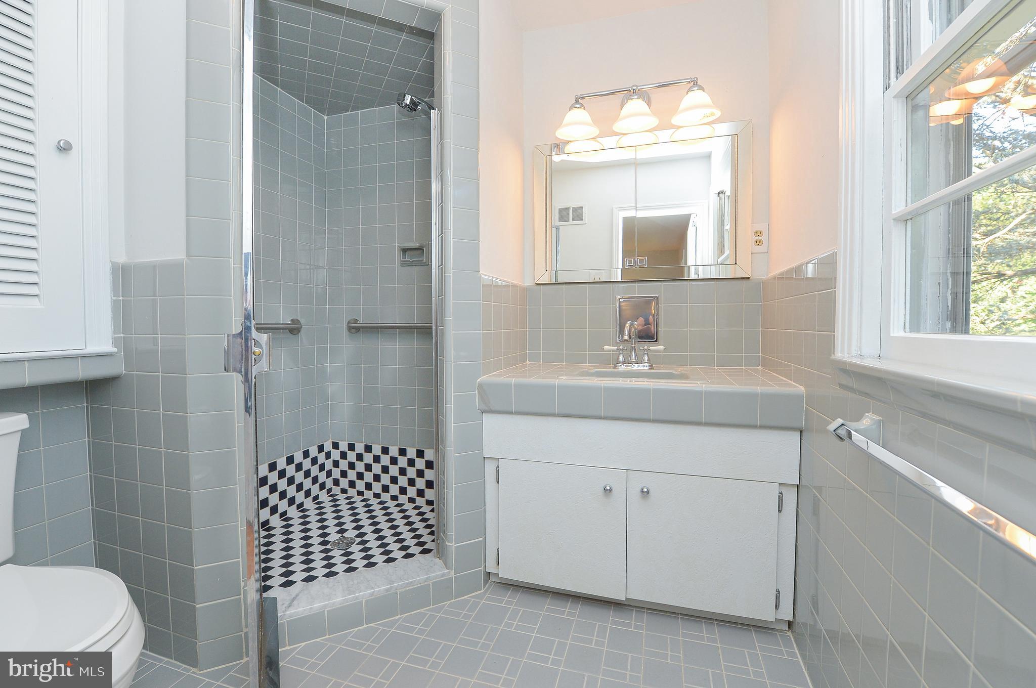 1205 Manoa Road Wynnewood, PA 19096 - Photo 23 of 44 Main Bedroom Bathroom