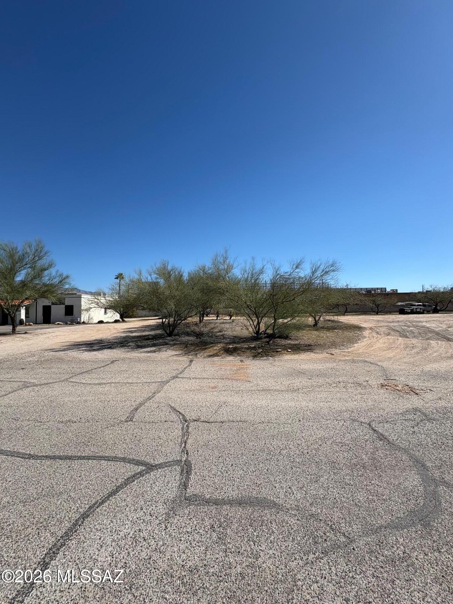 513 West Wetmore Road, Unit 9 Tucson, AZ 85705 - Photo 5 of 7