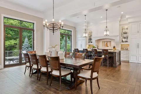 $3,125,000 | 405 Carpenters Point, Wayzata, MN 55391