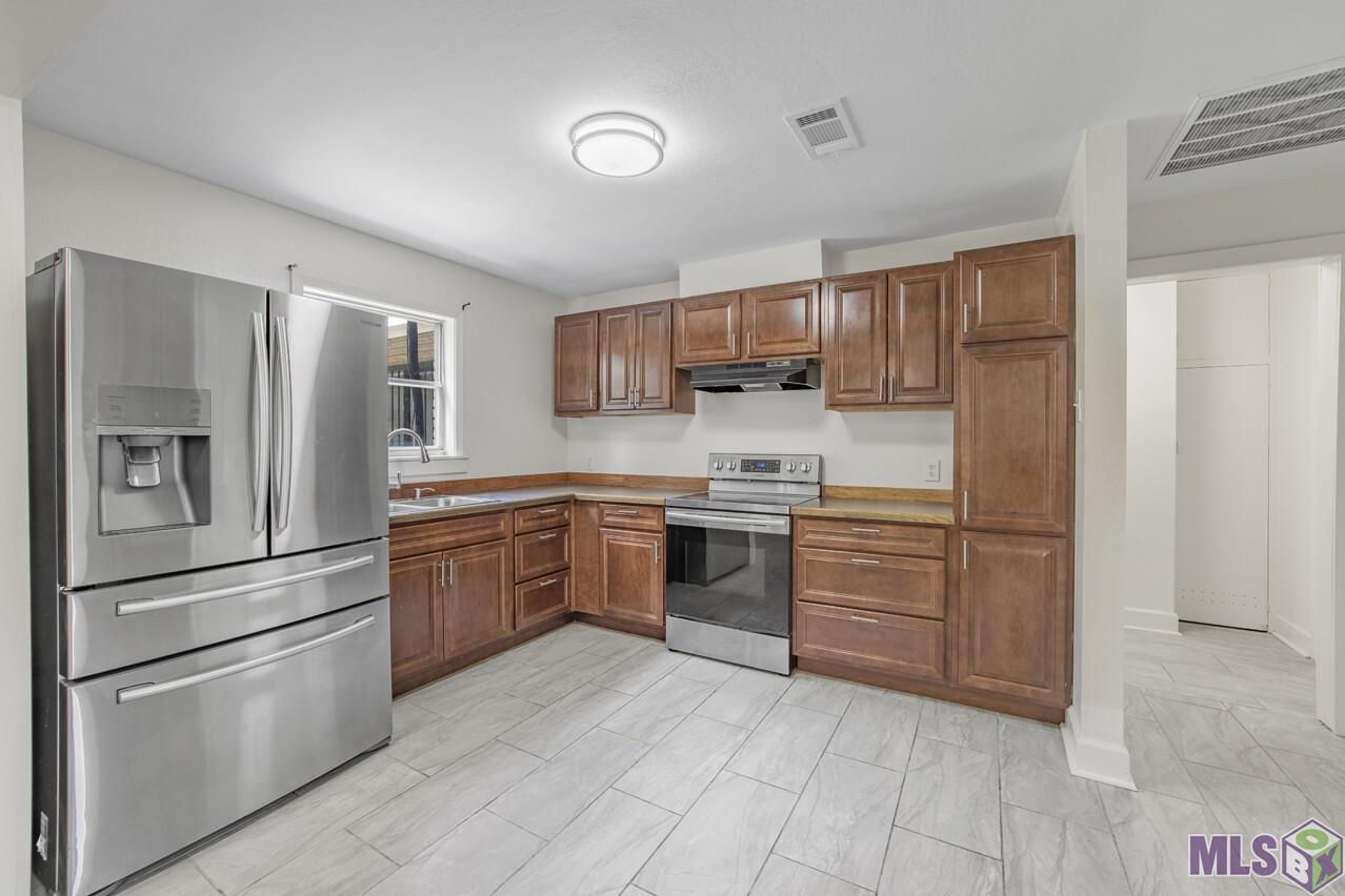 2258 78th Avenue Baton Rouge, LA 70807 - Photo 3 of 14 Gallery Image 3