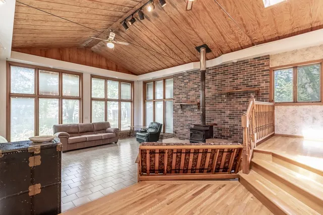 $1,500 | 11197 608th Avenue, Minnesota Lake, MN 56068