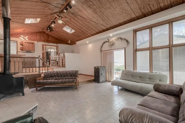 $1,500 | 11197 608th Avenue, Minnesota Lake, MN 56068