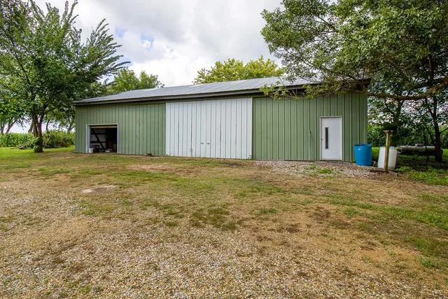 $1,500 | 11197 608th Avenue, Minnesota Lake, MN 56068