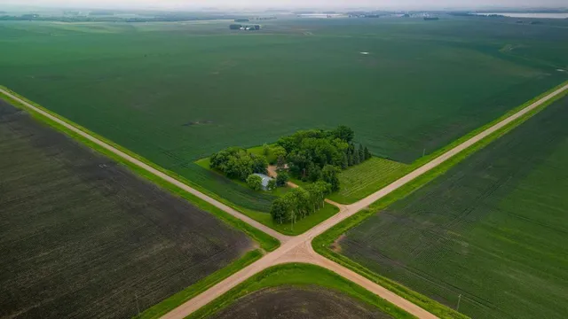 $1,500 | 11197 608th Avenue, Minnesota Lake, MN 56068