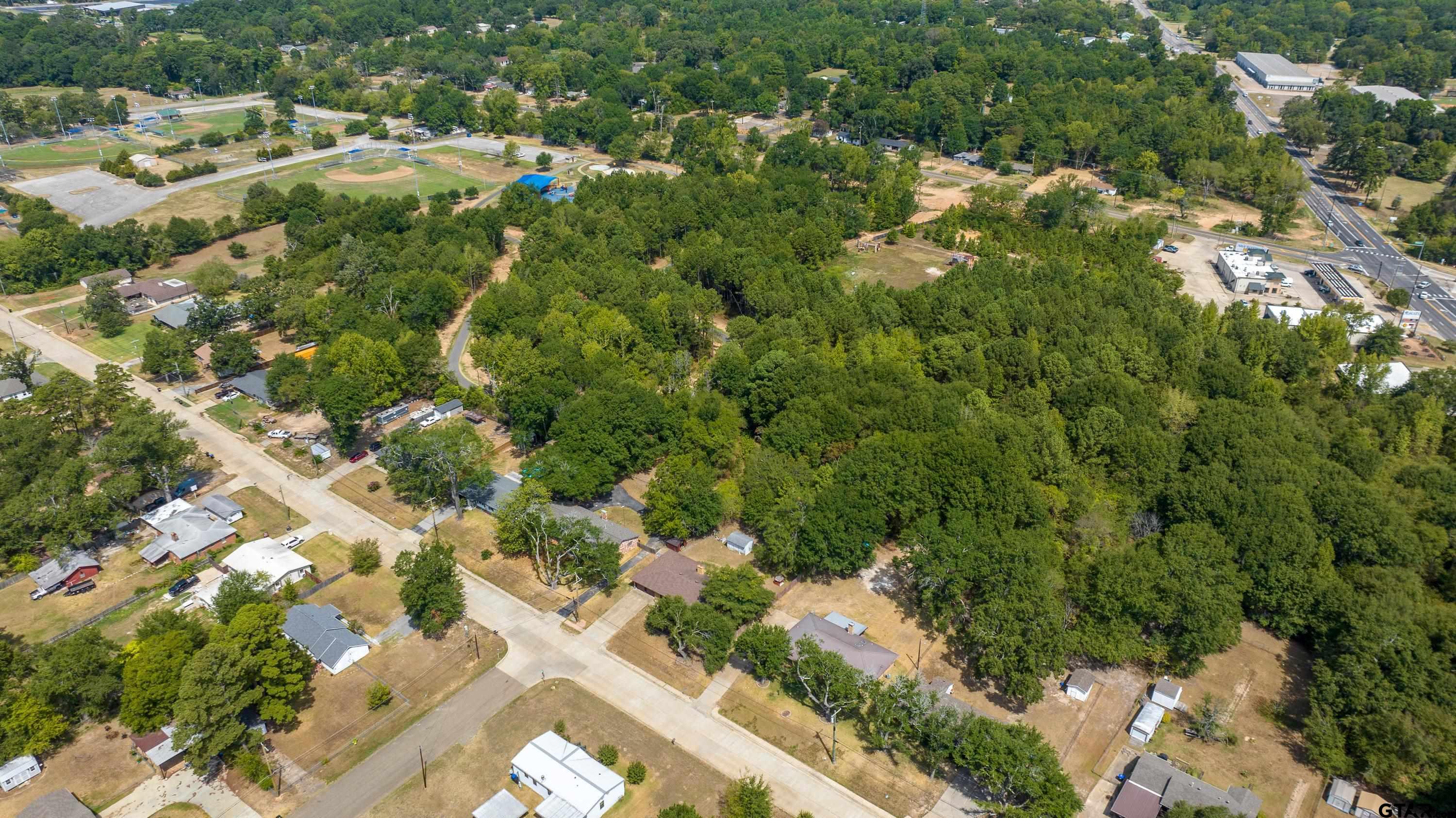 202 Fenton Road Longview, TX 75604 - Photo 24 of 34 Gallery Image 24