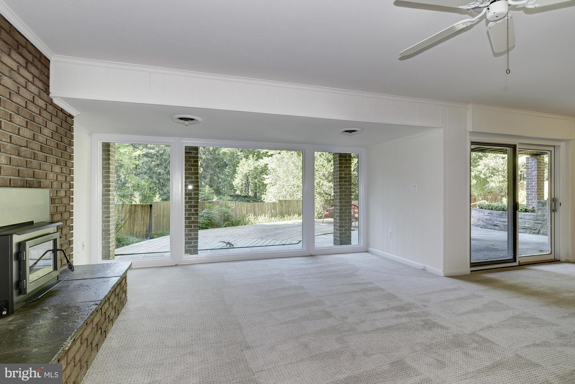 17922 Pond Road Ashton, MD 20861 - Photo 18 of 30 Family Room