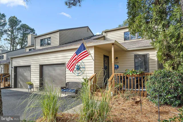$964,000 | 332 Forsythia Court, Unit D, Bethany Beach, DE 19930