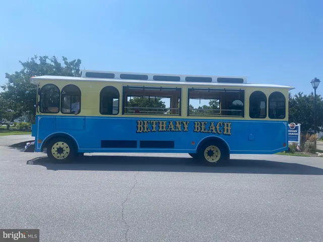 $964,000 | 332 Forsythia Court, Unit D, Bethany Beach, DE 19930