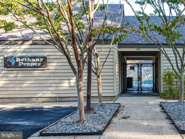 $964,000 | 332 Forsythia Court, Unit D, Bethany Beach, DE 19930