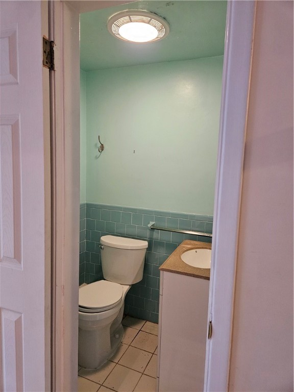 581 Cowesett Road Warwick, RI 02886 - Photo 8 of 42 Gallery Image 8