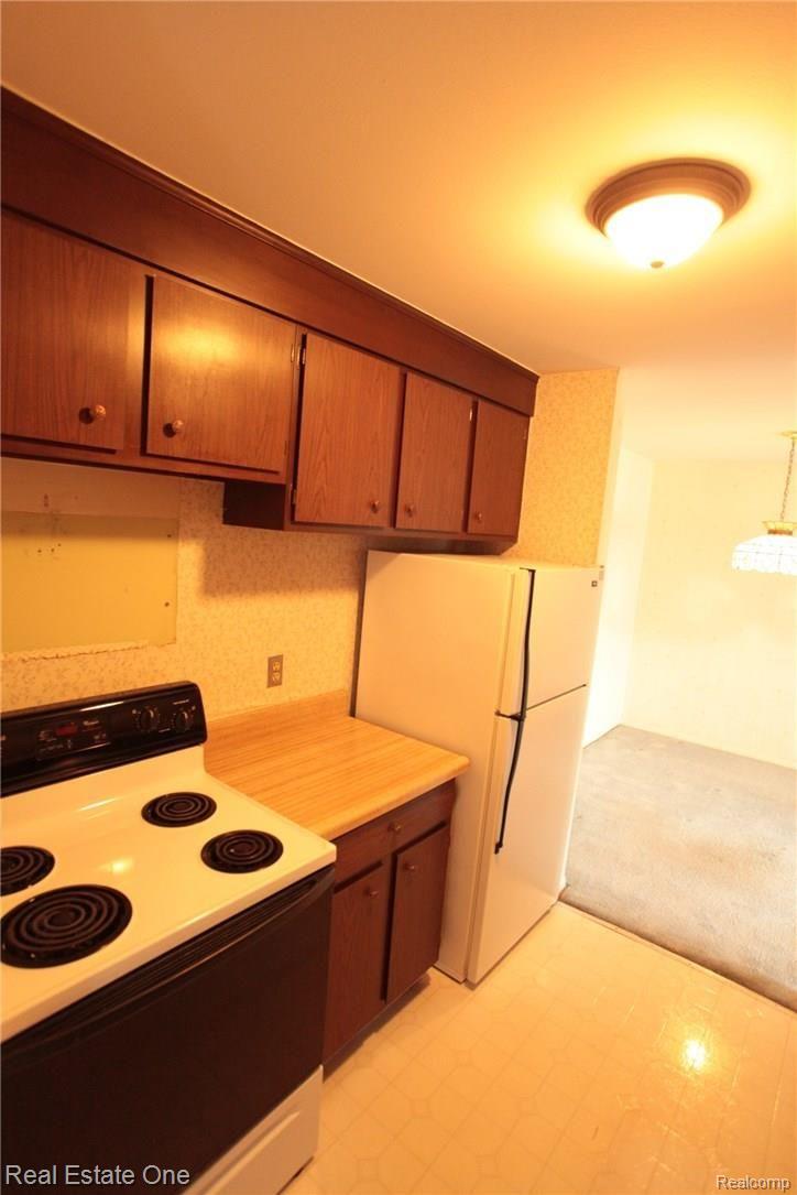 1199 South Sheldon Road, Unit 76 Plymouth, MI 48170 - Photo 10 of 29 IMG_7675K76.JPG