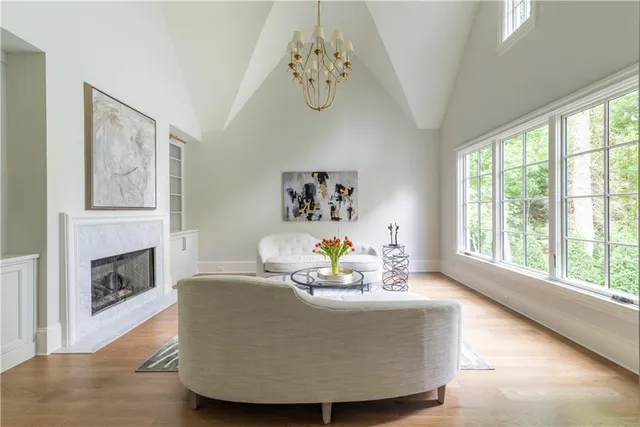 $1,249,000 | 2945 Nancy Creek Road Northwest, Atlanta, GA 30327