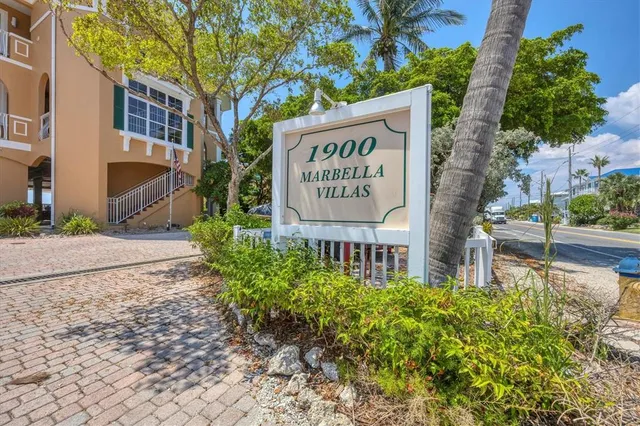 $1,699,995 | 1900 Gulf Drive North, Unit 4, Bradenton Beach, FL 34217